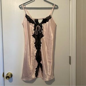 Oscar de la Renta Pink Label Blush and Black Lace Chemise Size Small